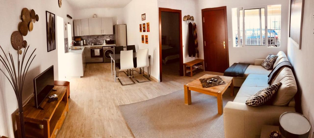 Town House With Patio In Quiet Residential Area 10 Min From Beach Торремолінос Екстер'єр фото