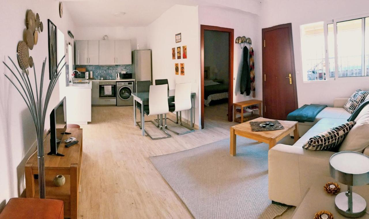 Town House With Patio In Quiet Residential Area 10 Min From Beach Торремолінос Екстер'єр фото